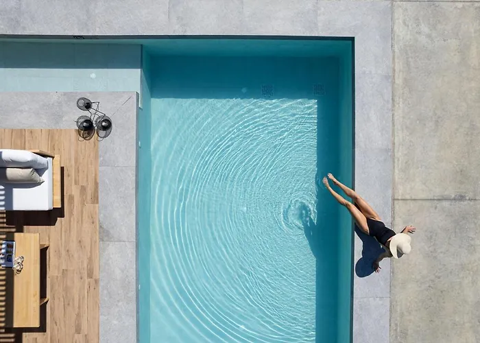 Physis Villas - Metal & Wood