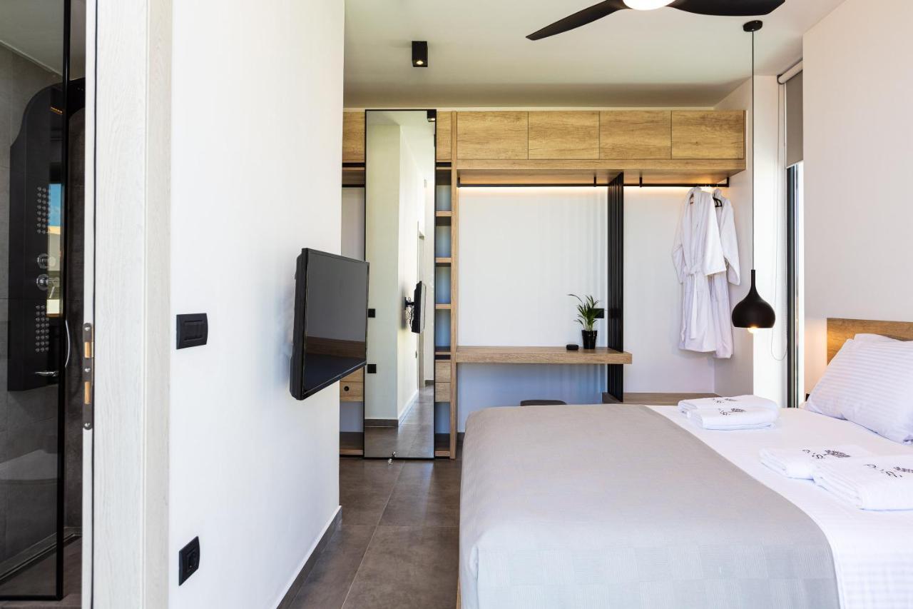 Villa Physis - Metal & Wood Pigi (Crete)