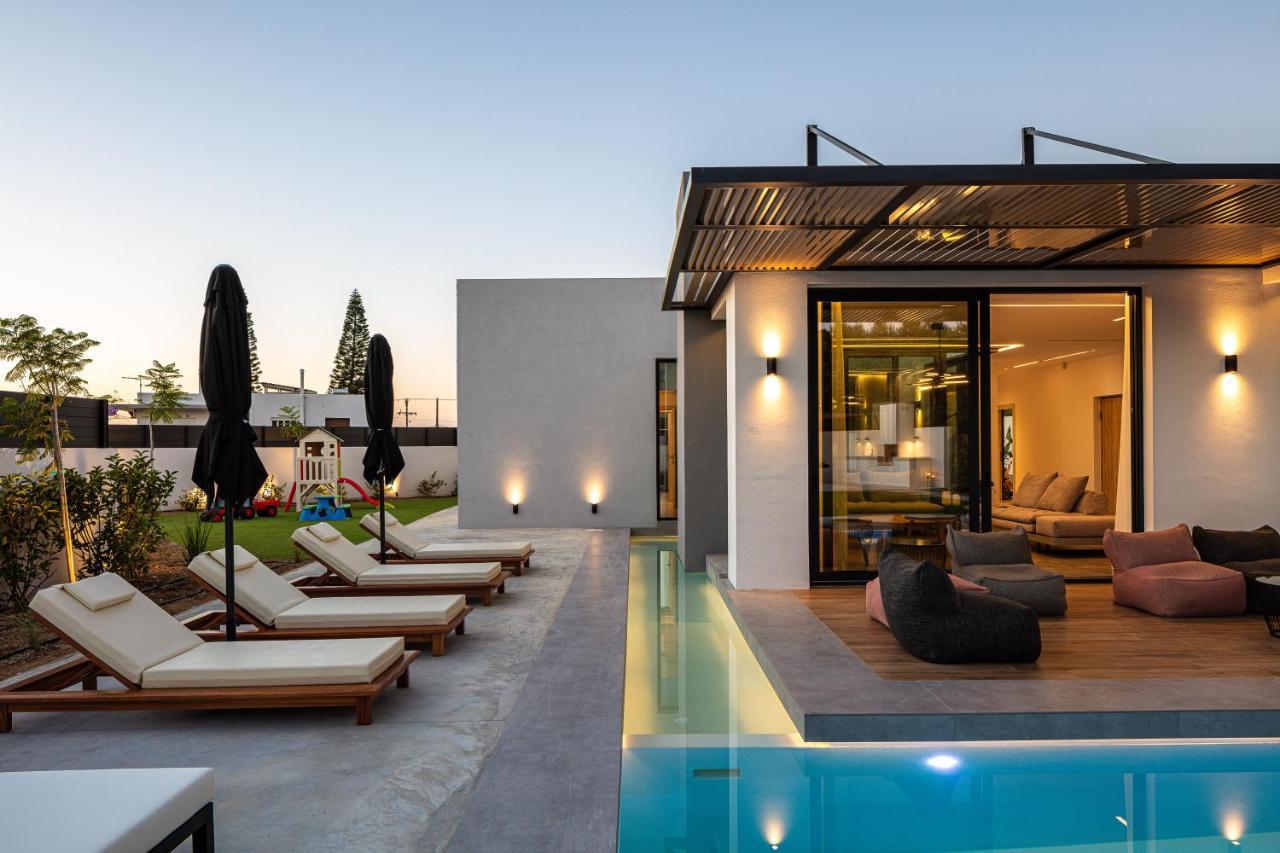 Physis - Metal & Wood Pigi (Crete)