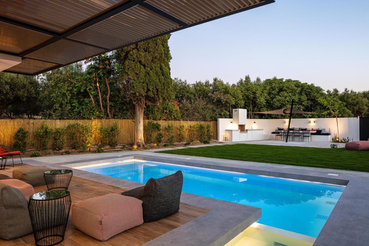 Physis - Metal & Wood Pigi (Crete)