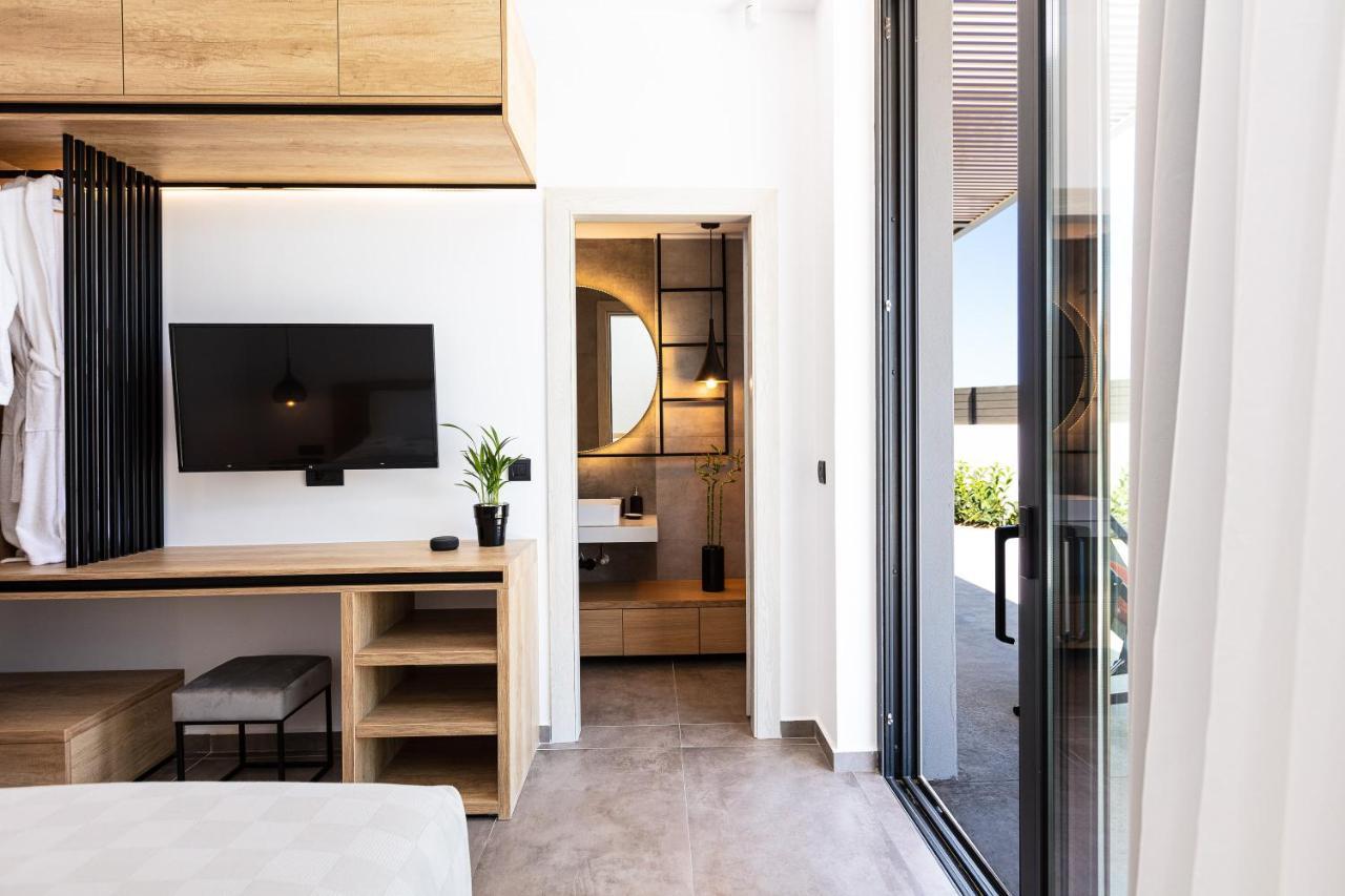 Villa Physis - Metal & Wood Pigi (Crete)