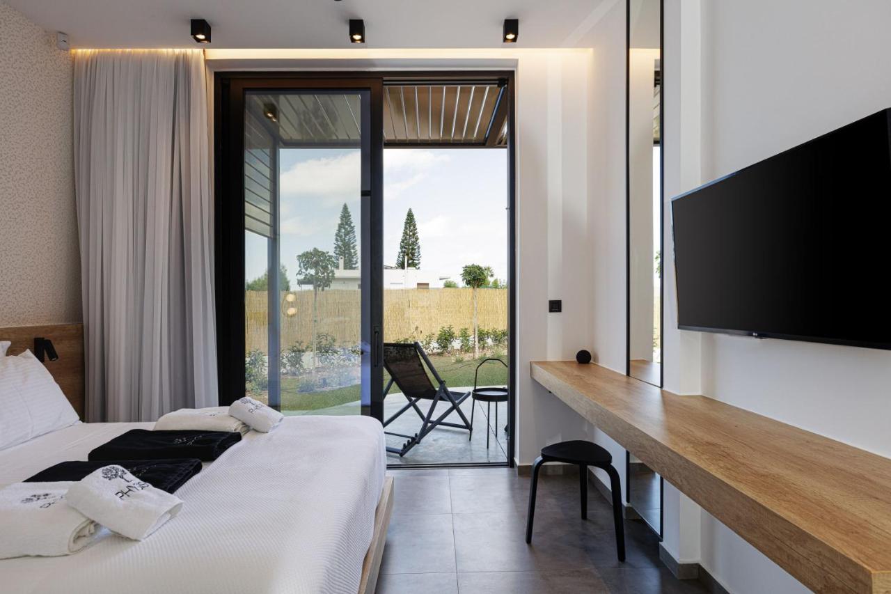 Villa Physis - Metal & Wood *